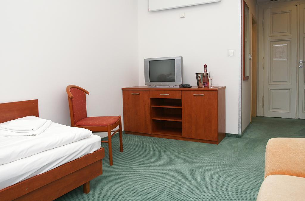 Penzion Hacienda Ranchero Pardubice Room photo
